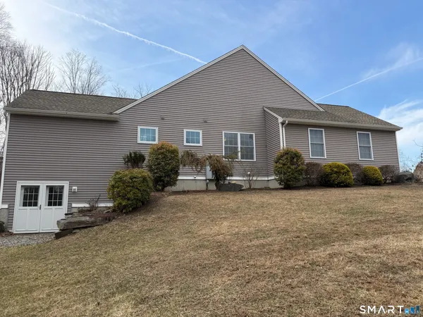 $415,000 | 22 Commonway Drive, Unit 22, Brooklyn, CT 06234