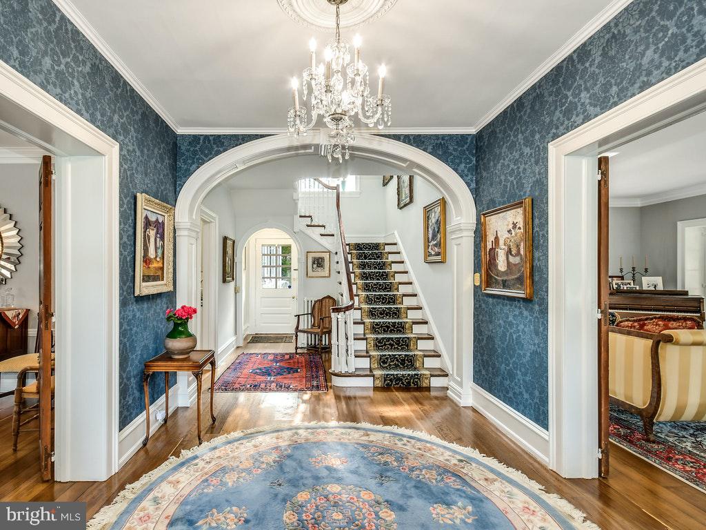 121 Bleddyn Road Ardmore, PA 19003 - Photo 2 of 40 Welcoming Center Hall