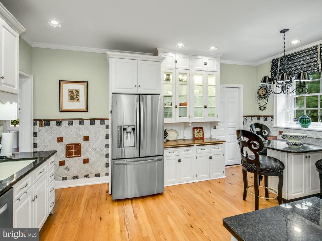 121 Bleddyn Road Ardmore, PA 19003 - Photo 12 of 40 Updated kitchen with new hardwood floors