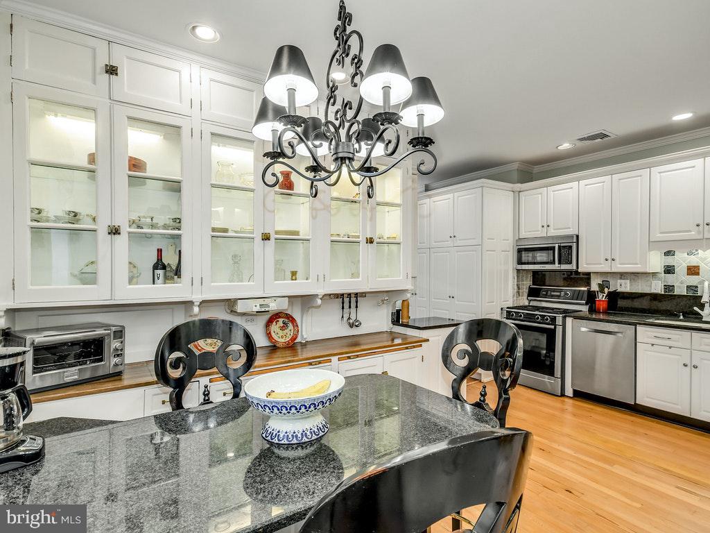 121 Bleddyn Road Ardmore, PA 19003 - Photo 14 of 40 Dining Nook