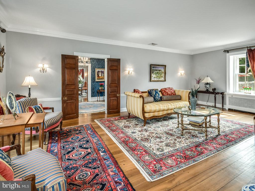 121 Bleddyn Road Ardmore, PA 19003 - Photo 7 of 40 Living Room