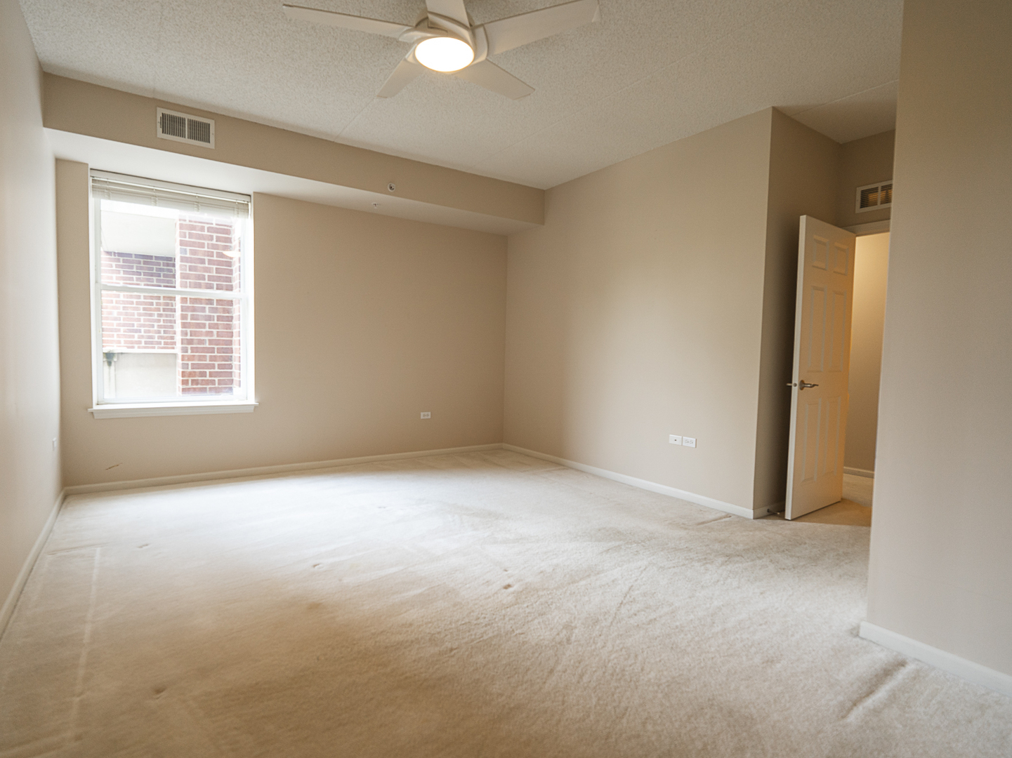 77 North Quentin Road, Unit 310 Palatine, IL 60067 - Photo 9 of 13 Gallery Image 9