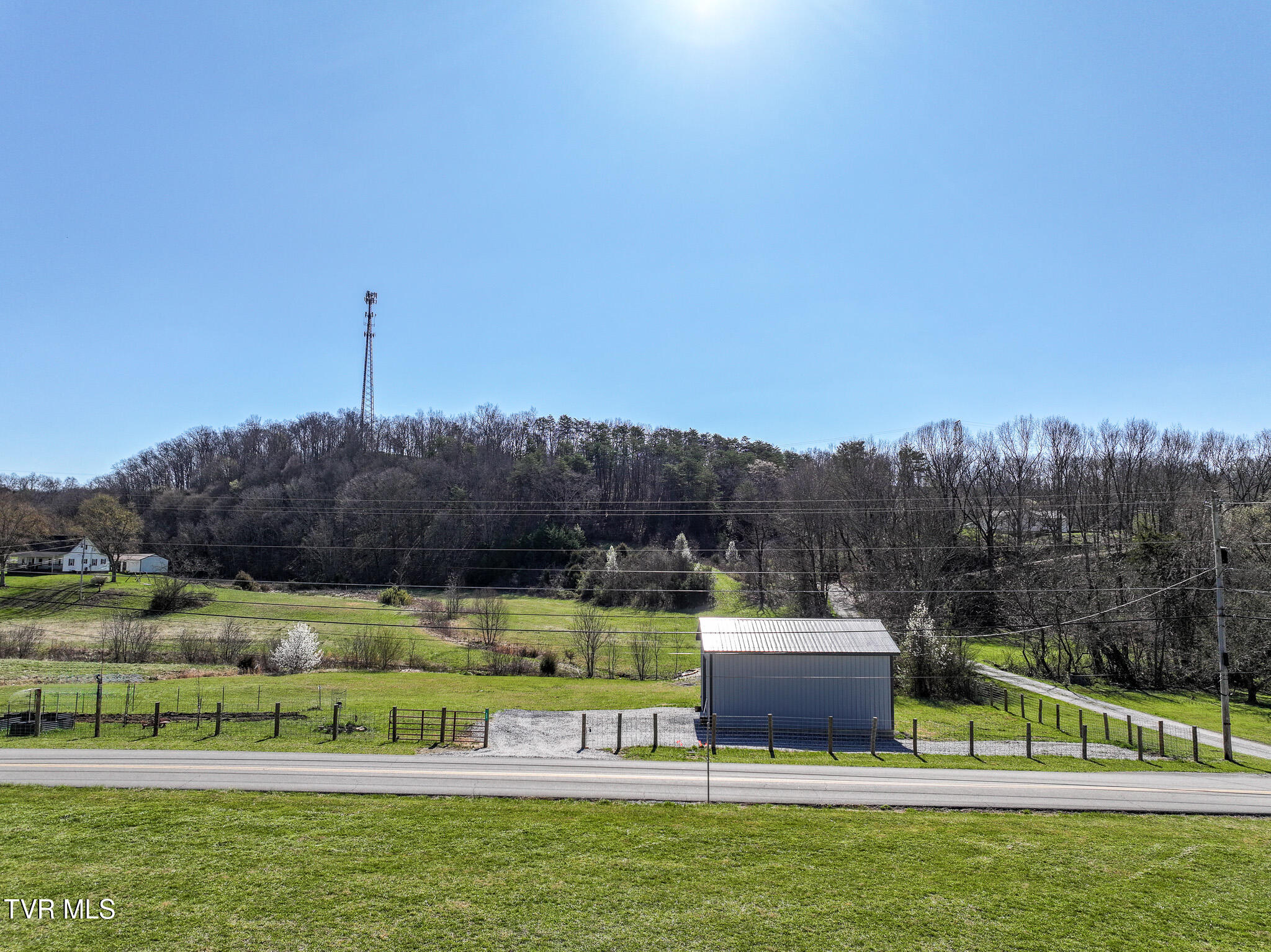 640 Twin Barns Road Greeneville, TN 37743 - Photo 17 of 39 17