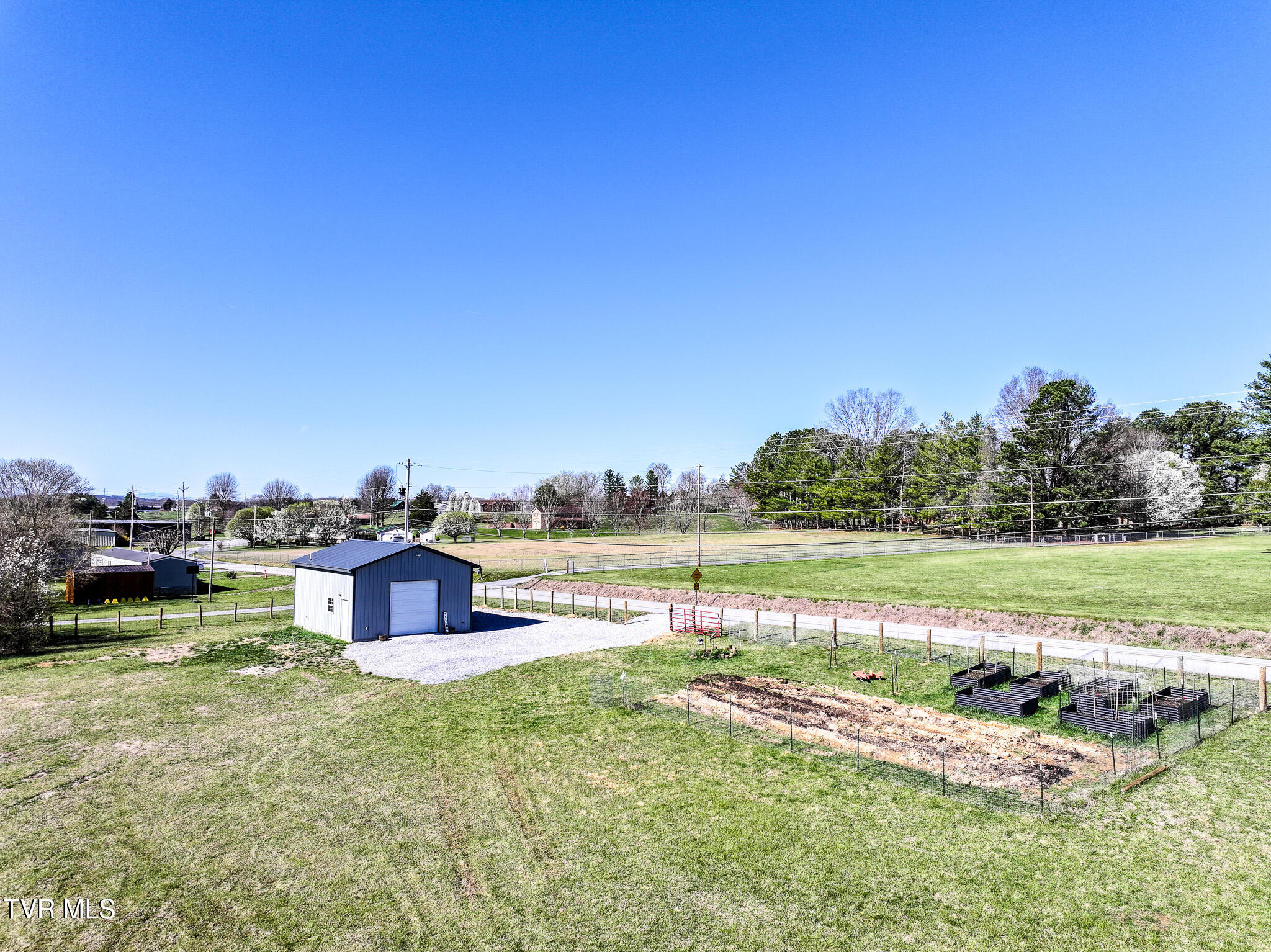 640 Twin Barns Road Greeneville, TN 37743 - Photo 4 of 39 4