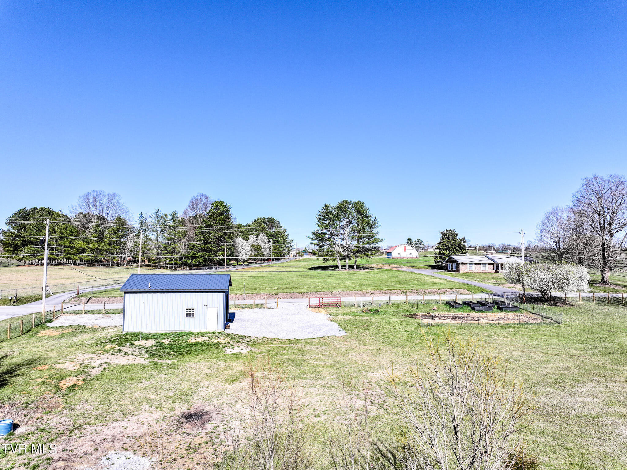 640 Twin Barns Road Greeneville, TN 37743 - Photo 5 of 39 5