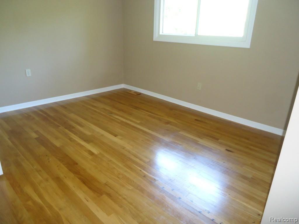 25918 Branchaster Road Farmington Hills, MI 48336 - Photo 21 of 36