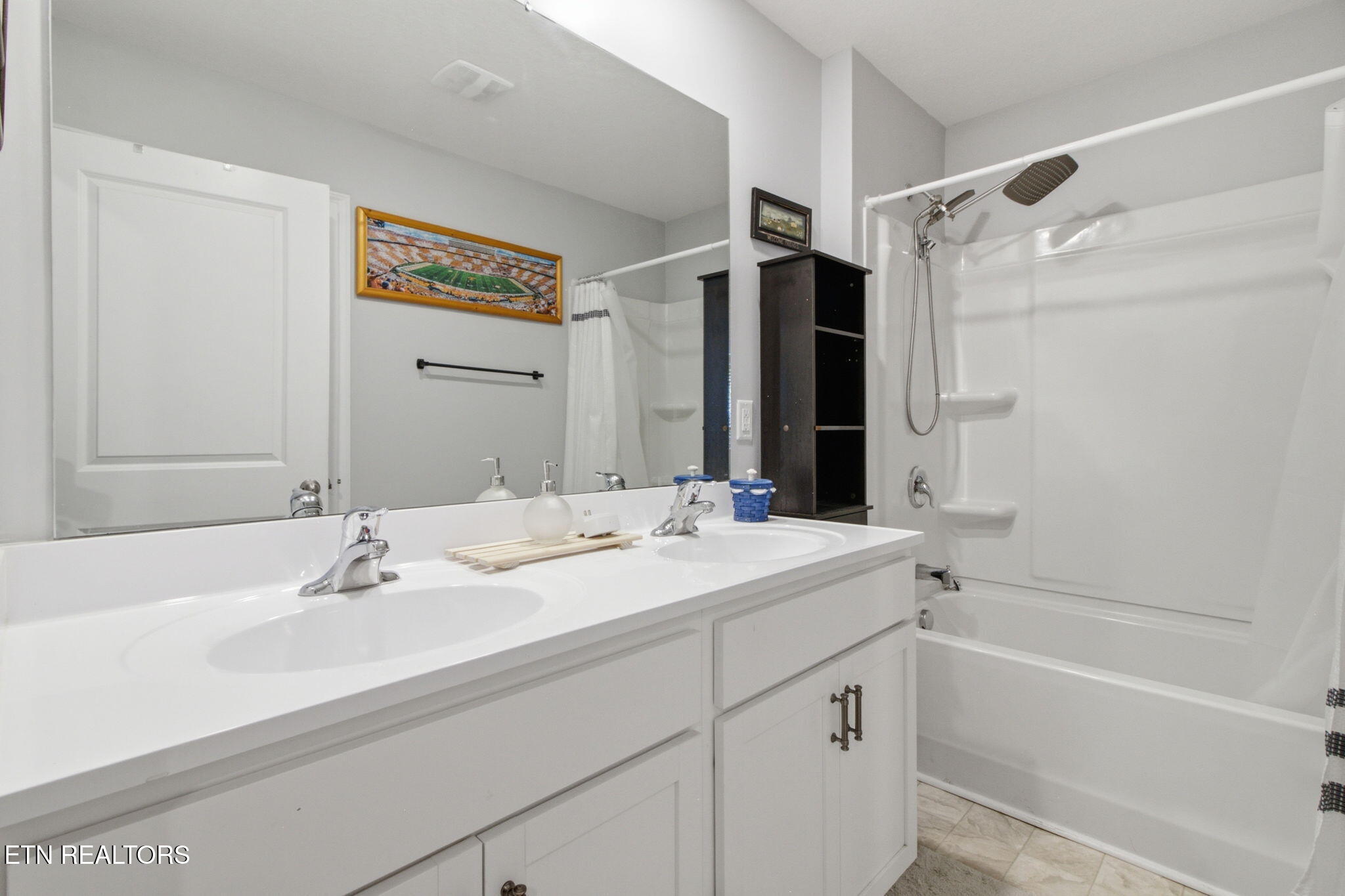 217 Ibis Loop Oak Ridge, TN 37830 - Photo 22 of 26 31-web-or-mls-DZ3A4480
