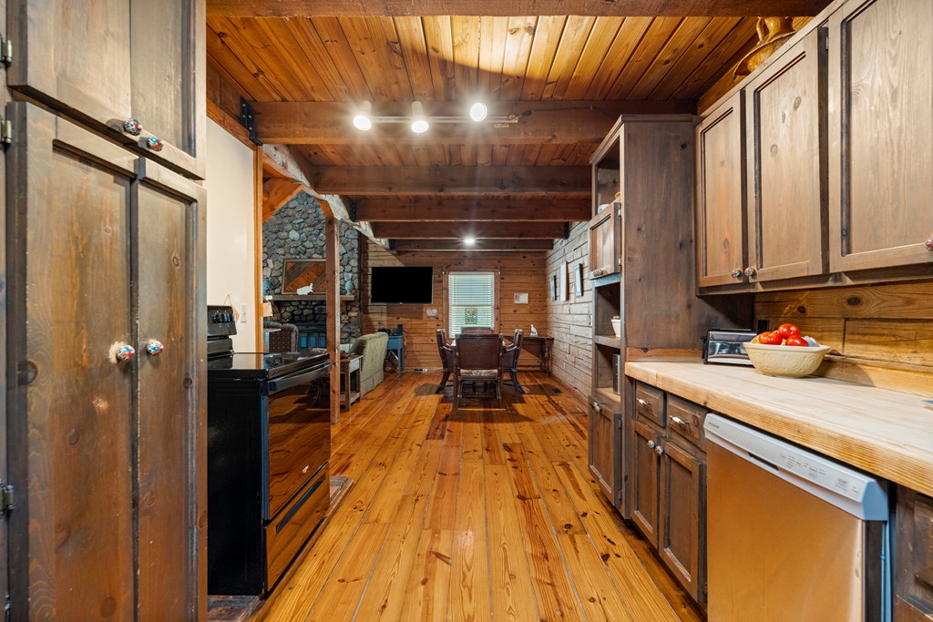 299 South L Street Hamilton, GA 31811 - Photo 15 of 36 a very nice looking kitchen with a wooden floor