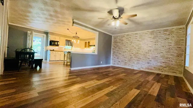 $209,000 | 5381 Center Street, Mulkeytown, IL 62865