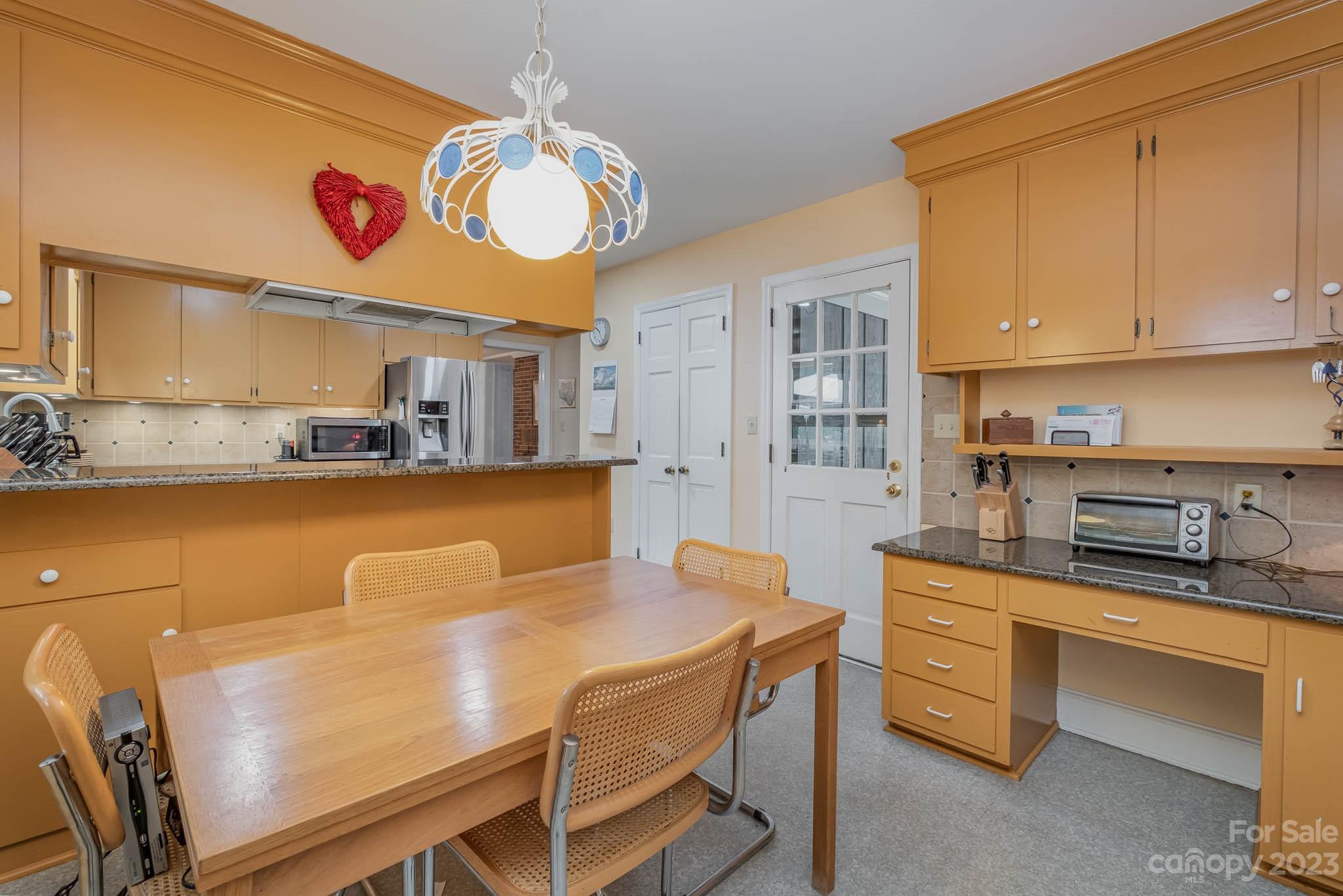 5901 Gate Post Road Charlotte, NC 28211 - Photo 24 of 41