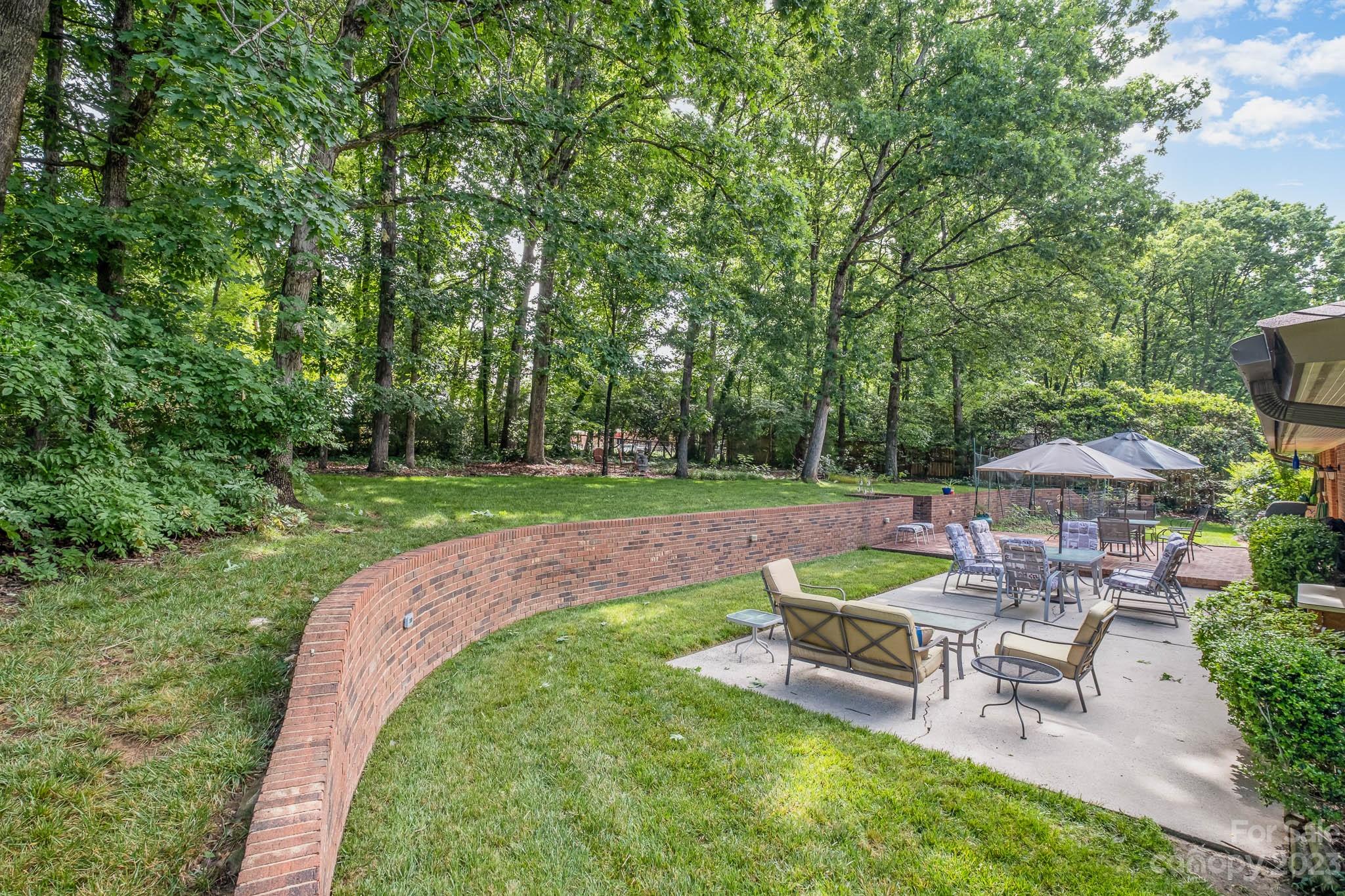 5901 Gate Post Road Charlotte, NC 28211 - Photo 37 of 41