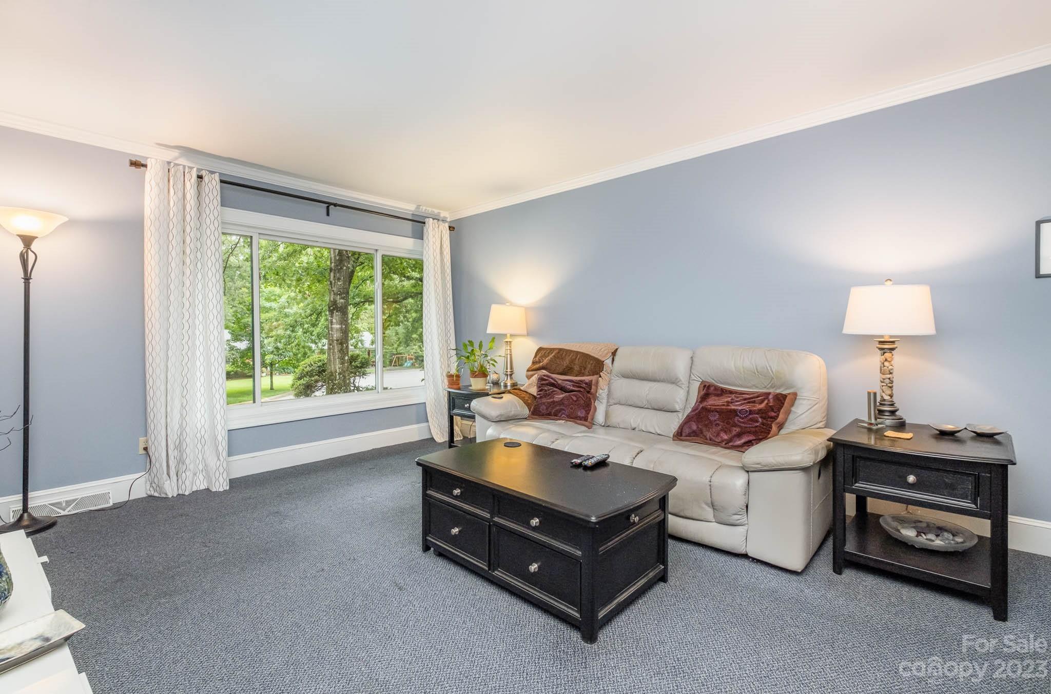 5901 Gate Post Road Charlotte, NC 28211 - Photo 9 of 41