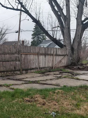 $88,500 | 9941 Pinehurst Street, Detroit, MI 48204