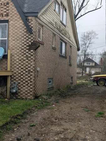 $88,500 | 9941 Pinehurst Street, Detroit, MI 48204