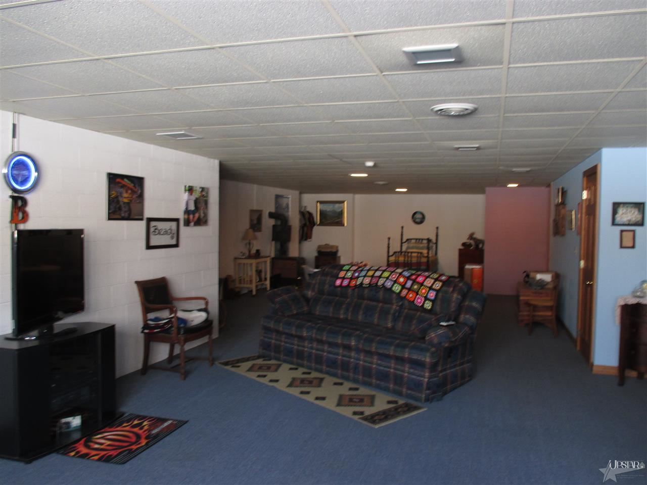 4255 West 46th Street North Huntington, IN 46750 - Photo 12 of 27 Gallery Image 12