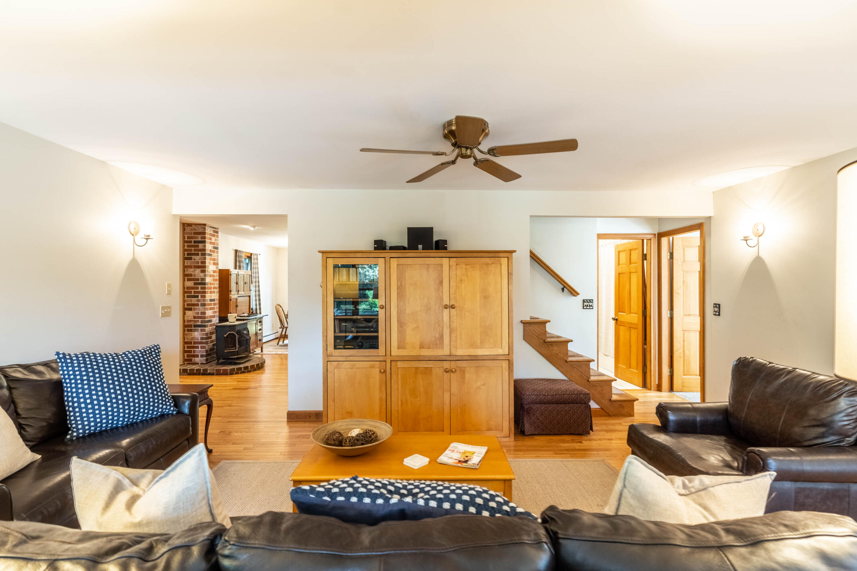 24 Orchard Road Cape Elizabeth, ME 04107 - Photo 12 of 41 24 Orchard Rd-Living Room