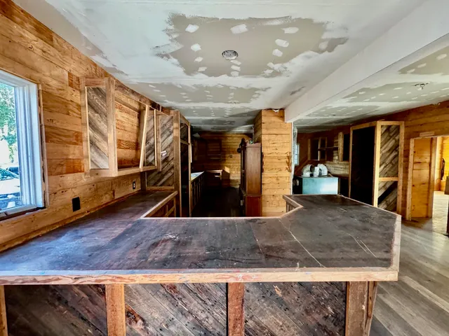 $70,000 | 58 Pearl Street, Claremont, NH 03743