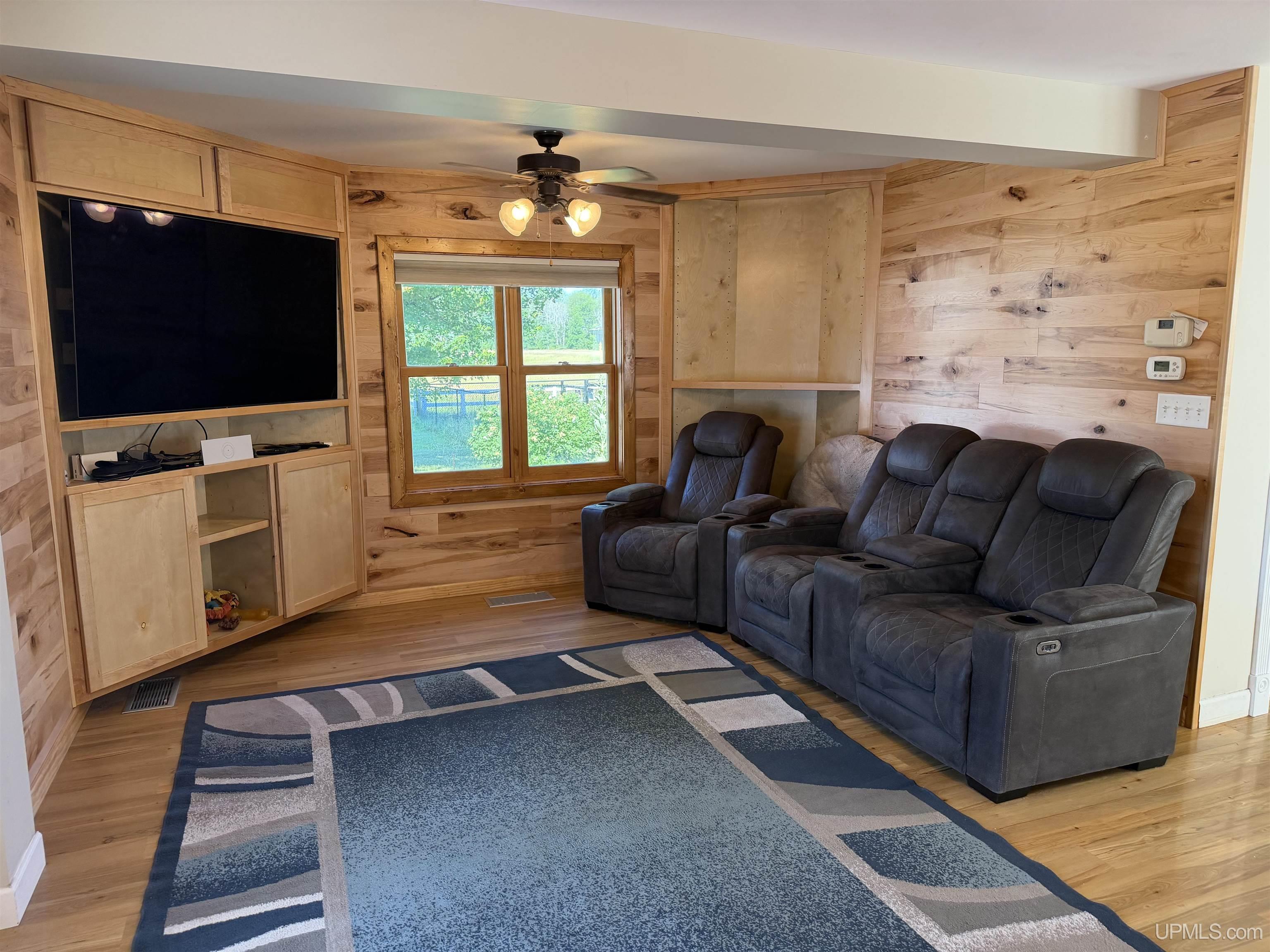 14469 North River Road Hurley, WI 54534 - Photo 19 of 78
