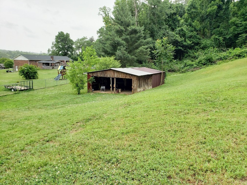 237 Bluff Road Kingston, TN 37763 - Photo 36 of 49 Gallery Image 36