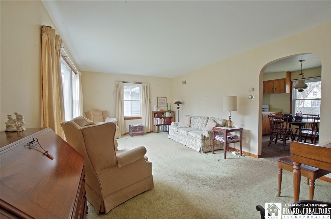 11 Snell Place Jamestown, NY 14701 - Photo 5 of 21