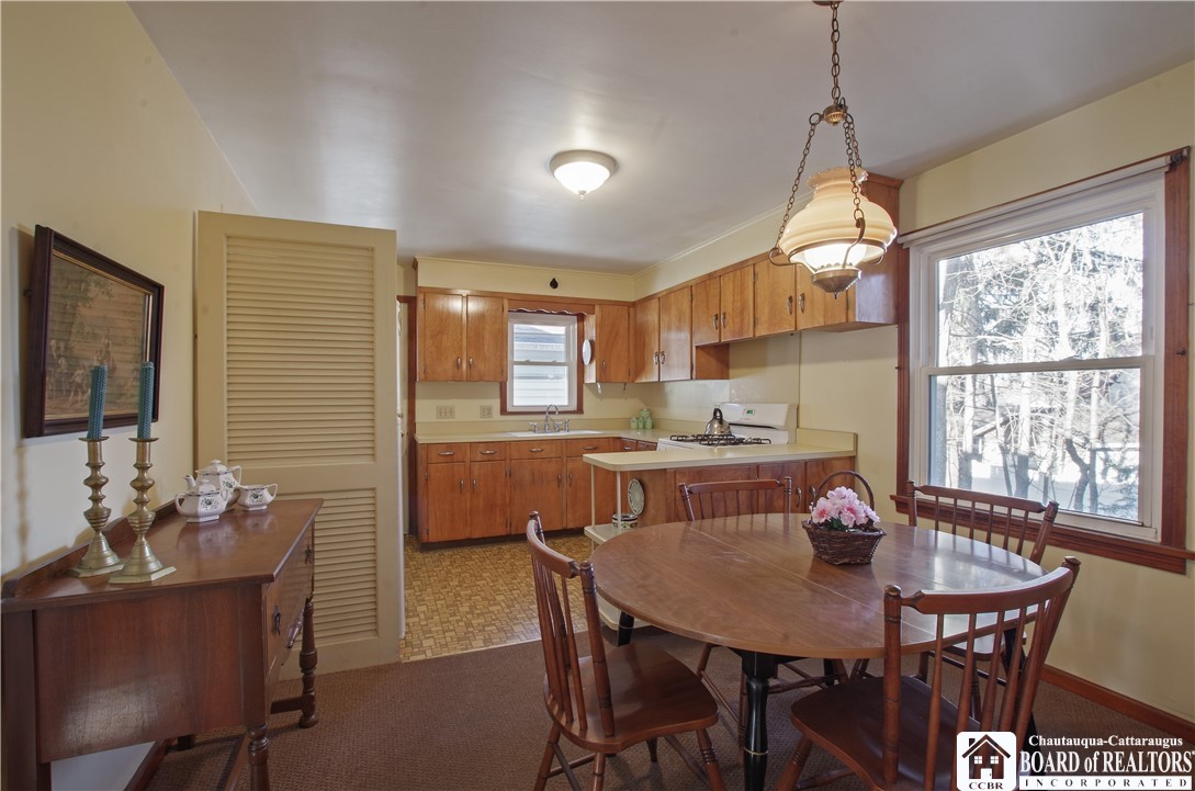 11 Snell Place Jamestown, NY 14701 - Photo 8 of 21