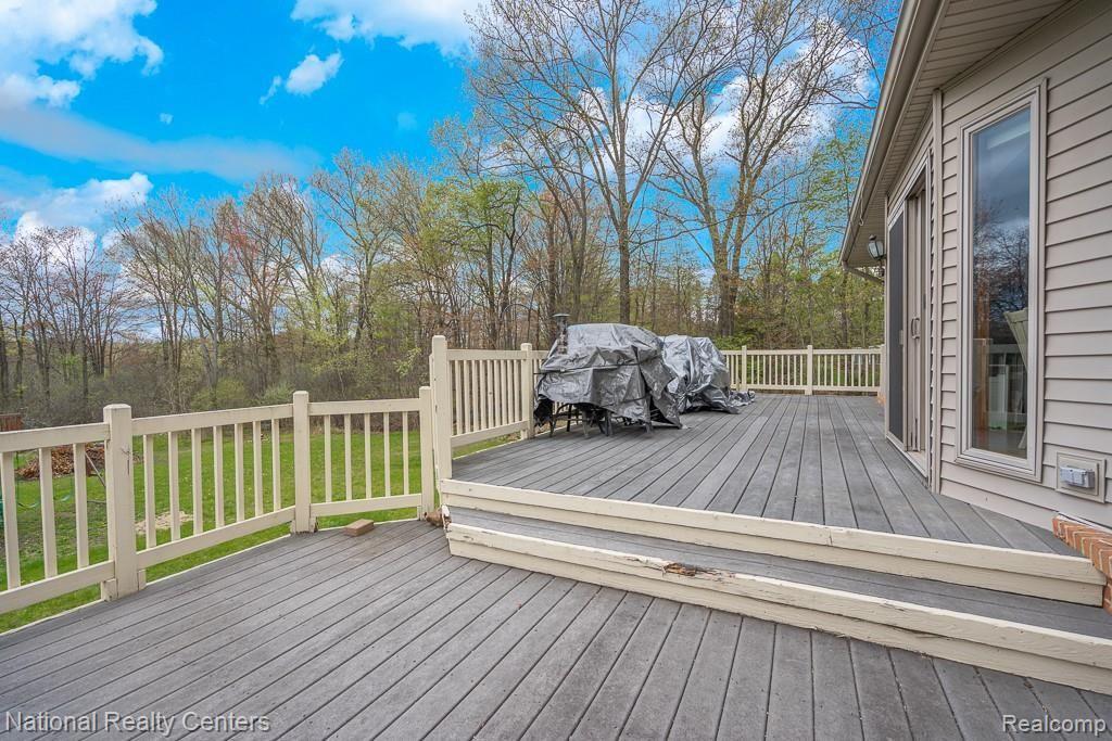 1637 Rowe Road Milford, MI 48380 - Photo 28 of 40 DSC07358-Edit.jpg