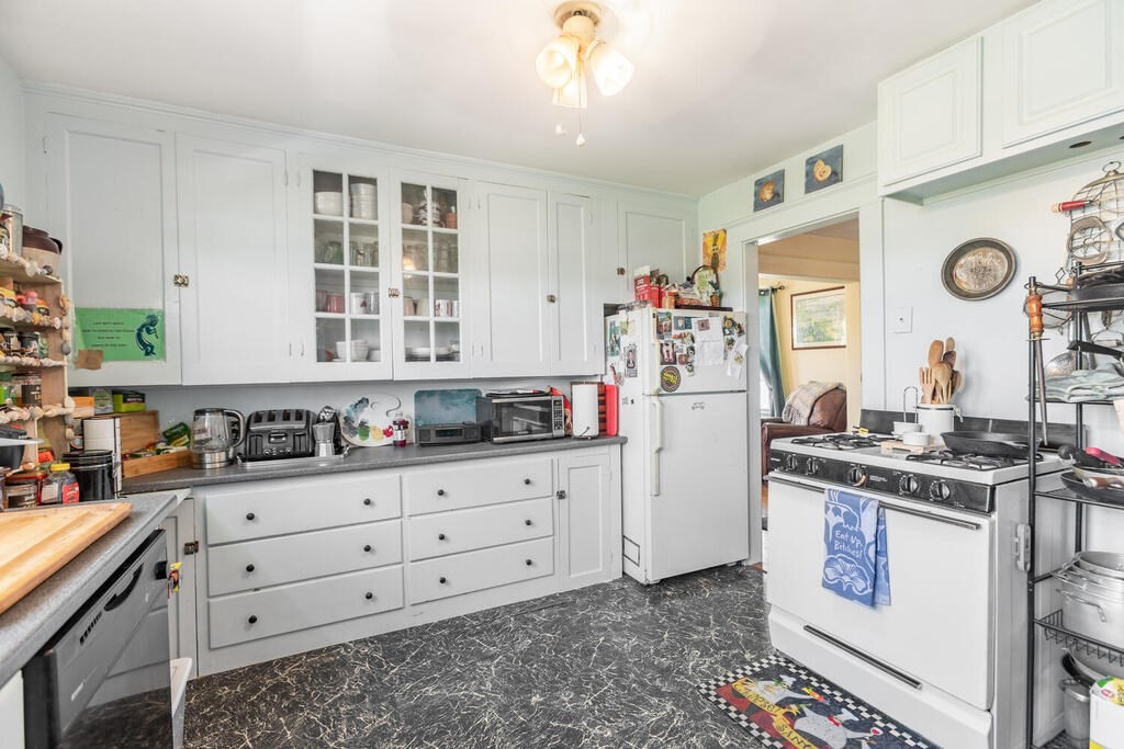 12 Perkins Road Gloucester, MA 01930 - Photo 25 of 42 Gallery Image 25