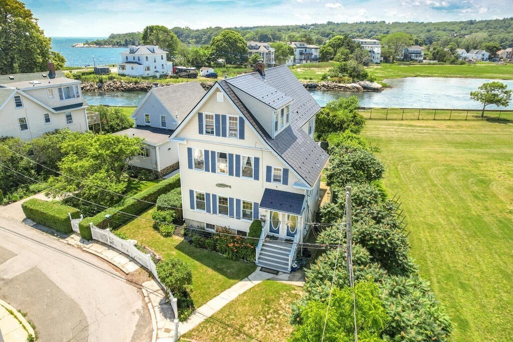 12 Perkins Road Gloucester, MA 01930 - Photo 3 of 42 Gallery Image 3