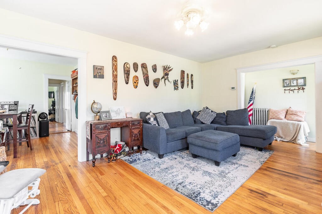 12 Perkins Road Gloucester, MA 01930 - Photo 8 of 42 Gallery Image 8