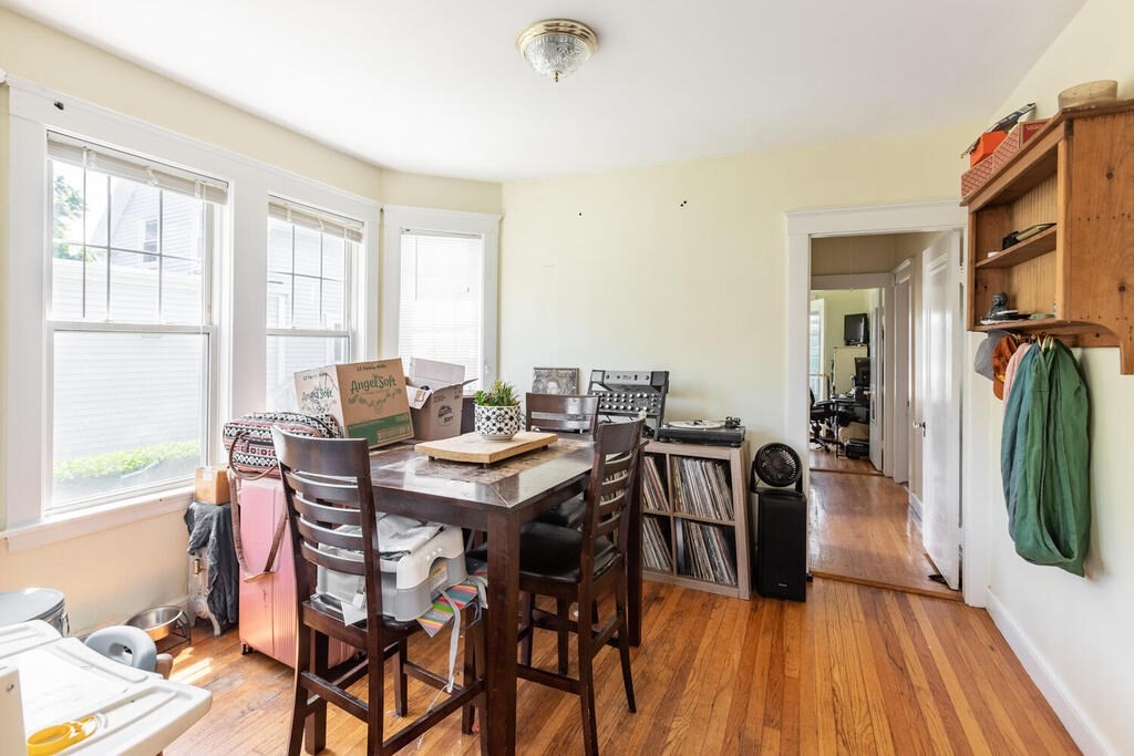 12 Perkins Road Gloucester, MA 01930 - Photo 9 of 42 Gallery Image 9