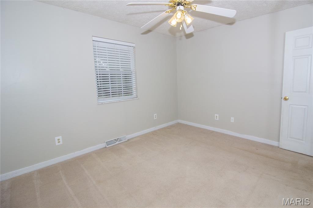 26266 Rambling Lane Richland, MO 65556 - Photo 23 of 51
