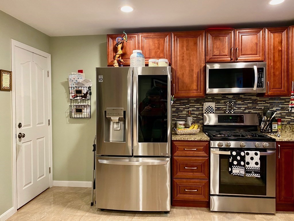 81 Ferry Road, Unit 81 Haverhill, MA 01835 - Photo 8 of 38 Gallery Image 8