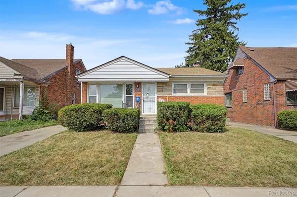 $1,300 | 8835 Robson Street, Detroit, MI 48228