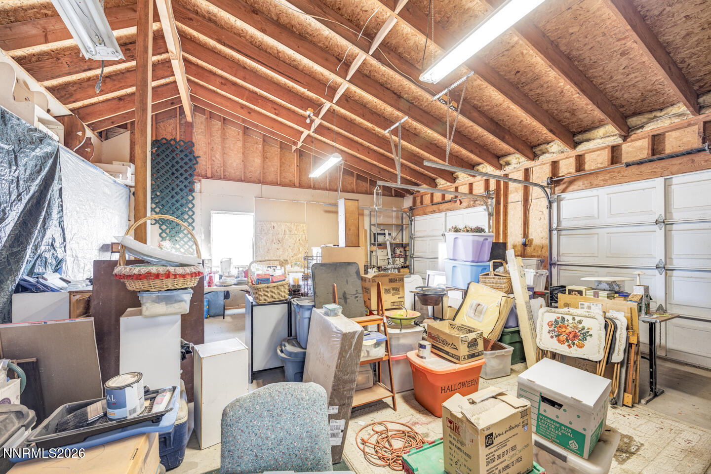 2000 Trails End Fallon, NV 89406 - Photo 15 of 20 a view of a livingroom with furniture