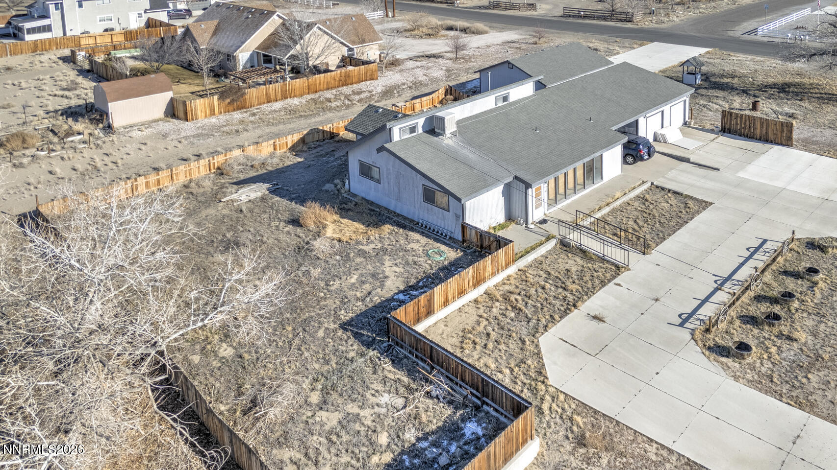 2000 Trails End Fallon, NV 89406 - Photo 19 of 20 an aerial view of a house with a bed