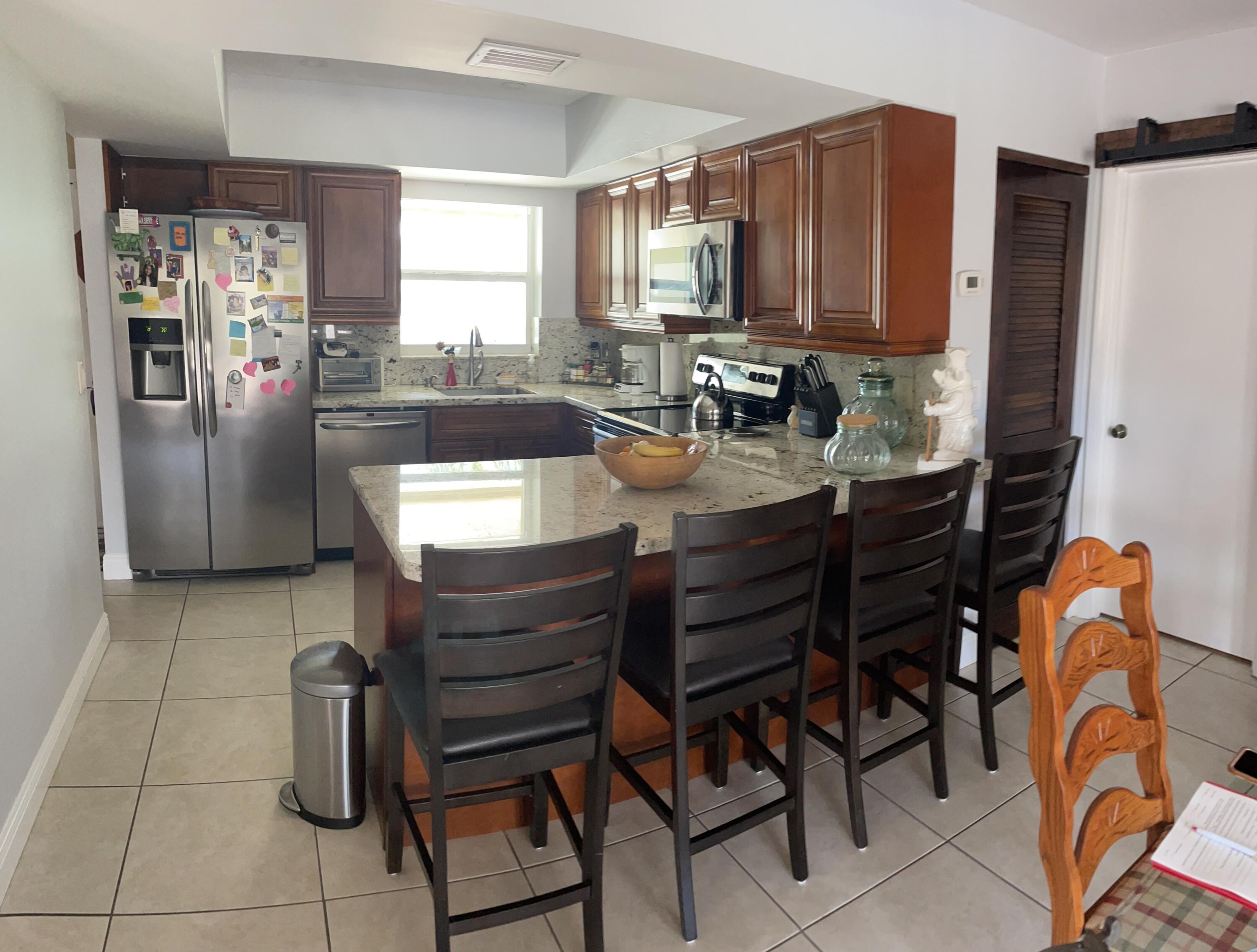 9641 Southwest 2nd Street Boca Raton, FL 33428 - Photo 12 of 23 kitchen 4