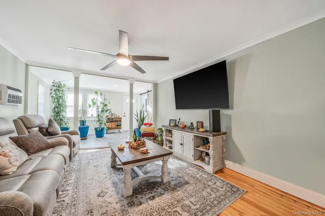 $700,000 | 485 3rd Avenue, Bayport, NY 11705