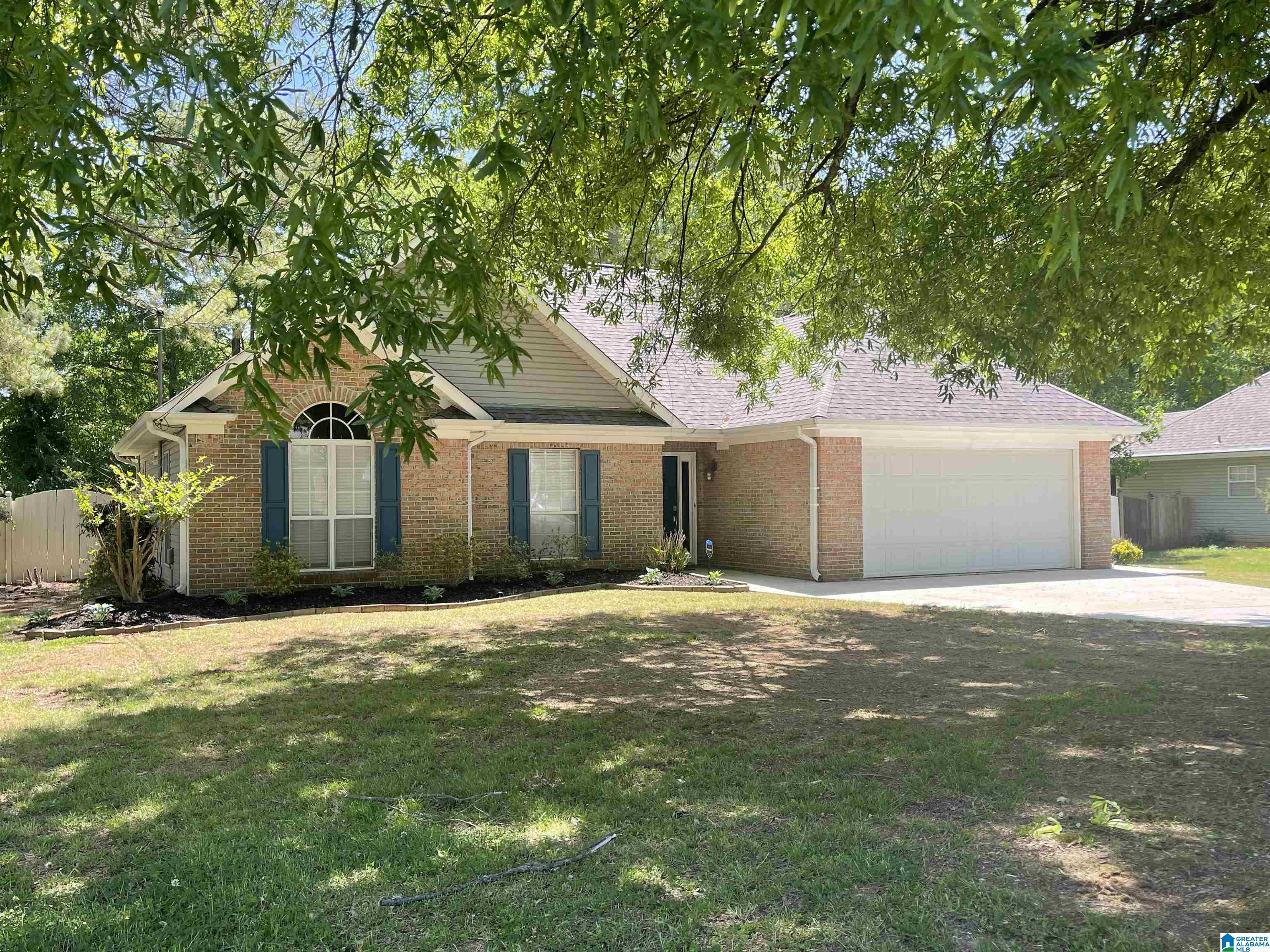 227 Meadowlark Drive Alabaster, AL 35007 - Photo 1 of 38