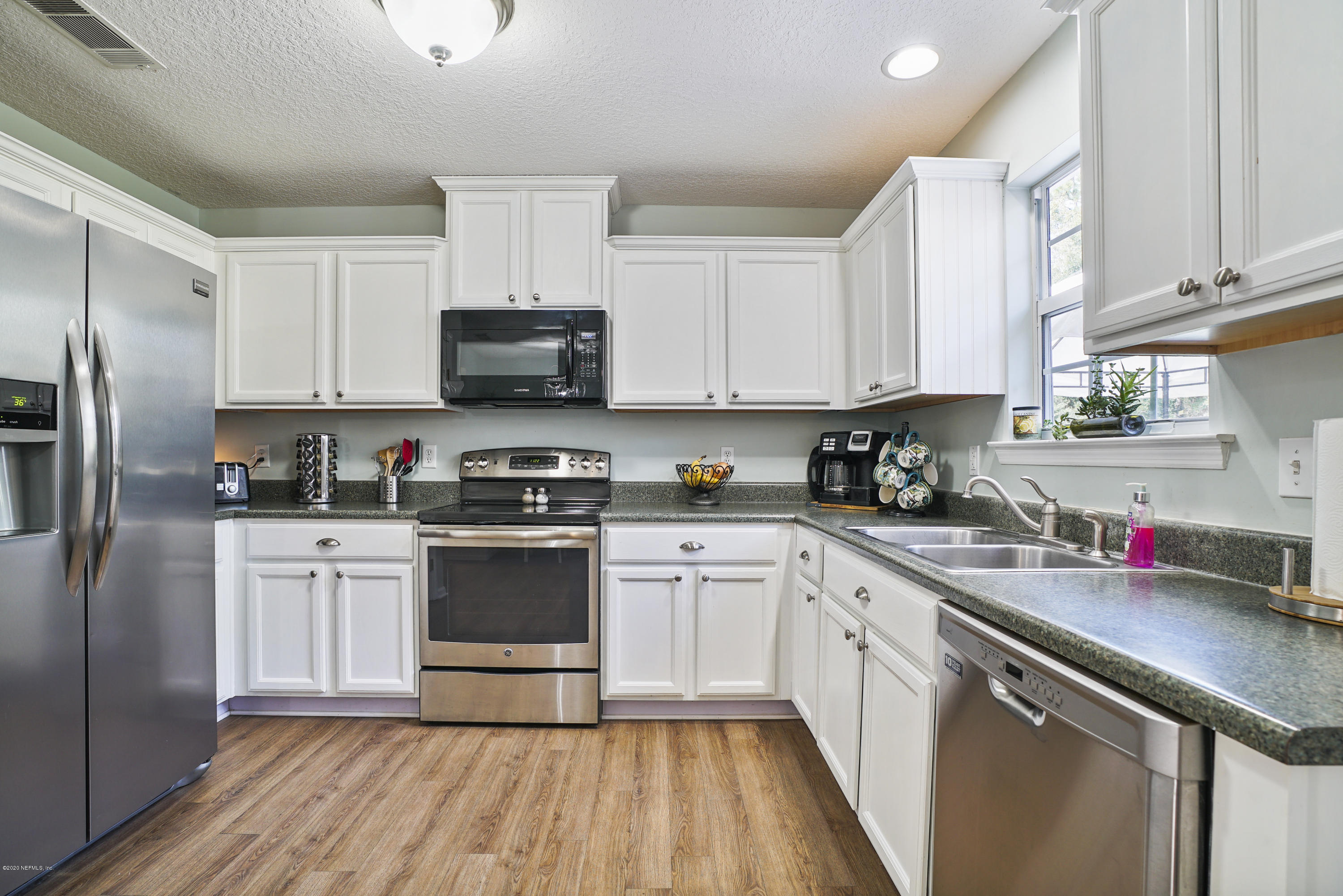 4914 Vogel Road St. Augustine, FL 32092 - Photo 17 of 47 On trend White Cabinets