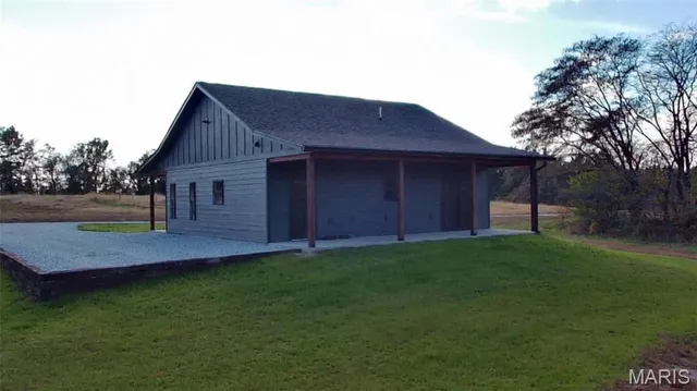 $339,900 | 17582 Monroe Road, Perry, MO 63462