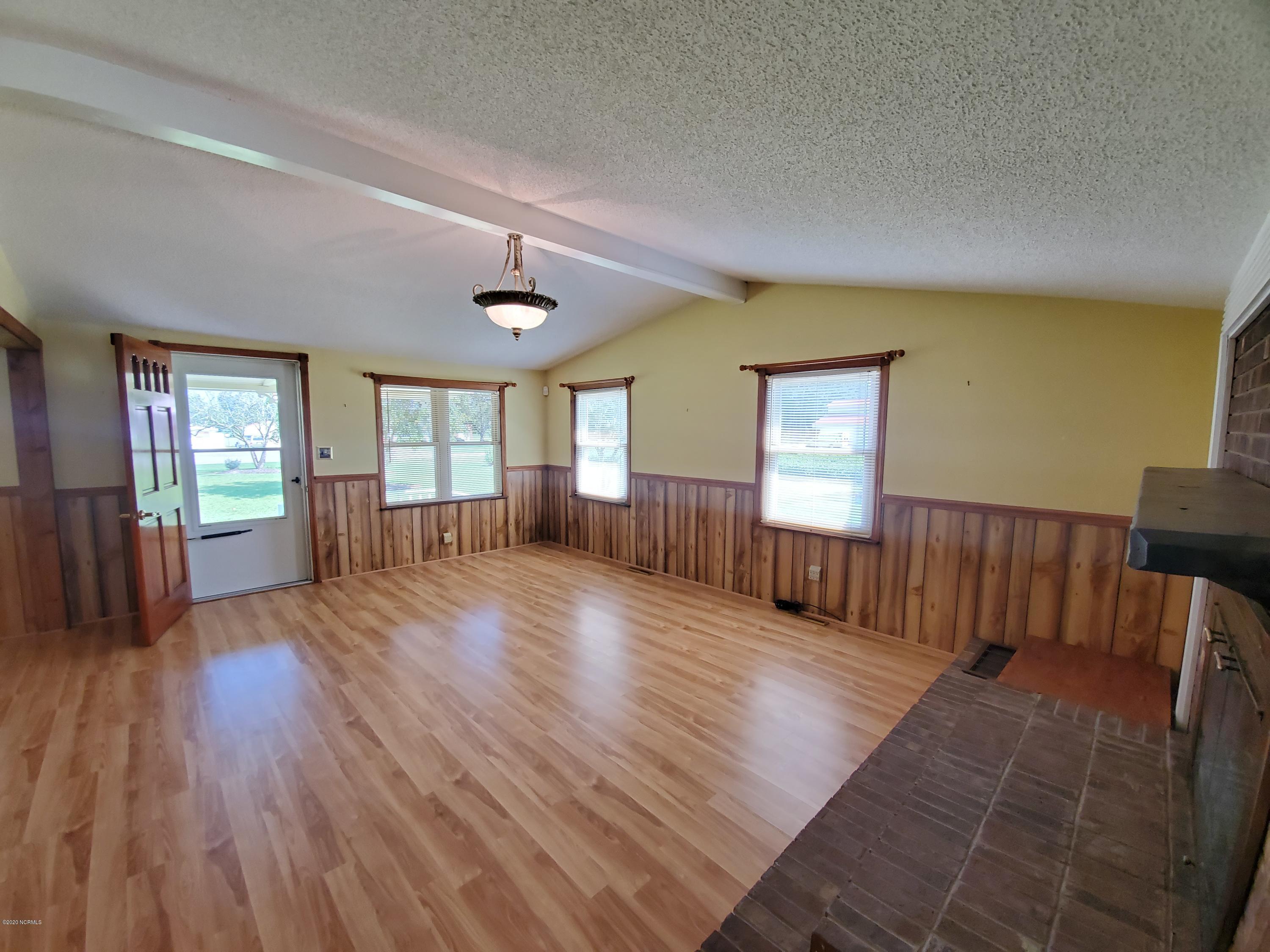 3626 Shine Road Snow Hill, NC 28580 - Photo 6 of 21 20200826_111445