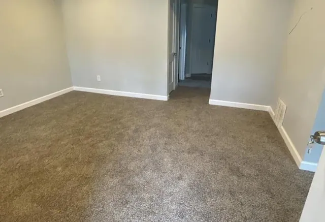 $1,200 | 19344 Bradford Avenue, Detroit, MI 48205