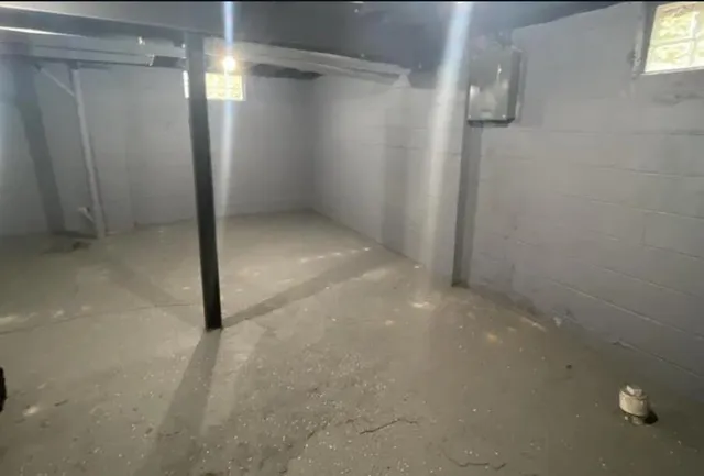 $1,200 | 19344 Bradford Avenue, Detroit, MI 48205