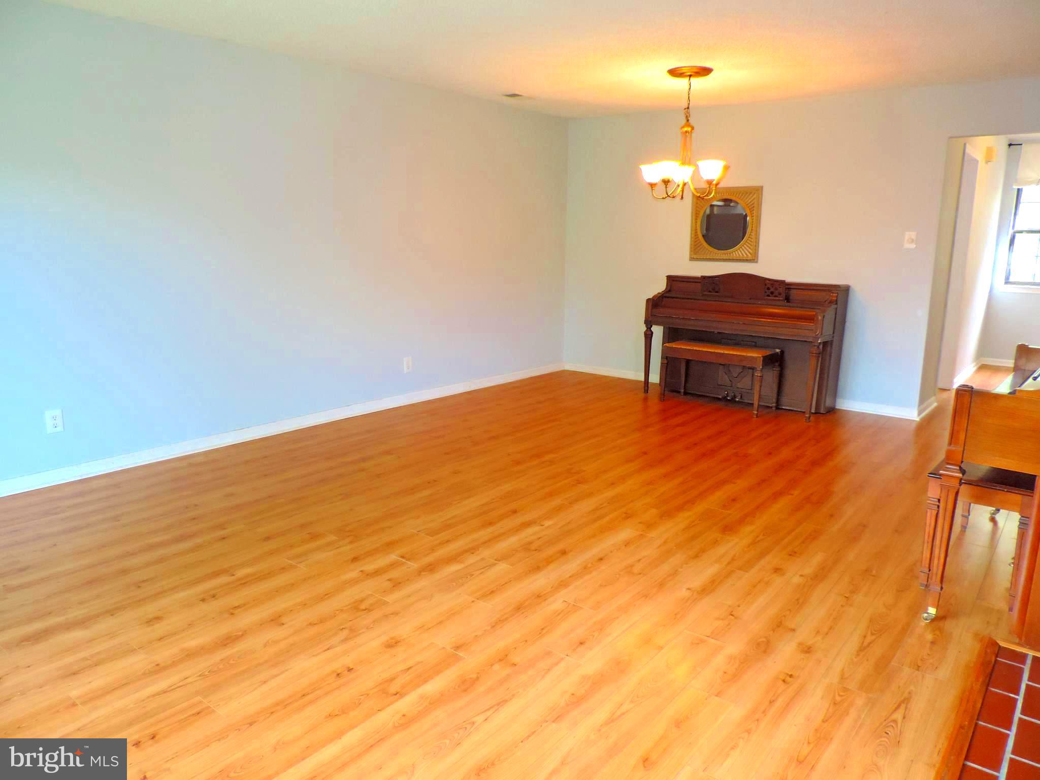 1148 Bartlett Road, Unit 112 Chesterbrook, PA 19087 - Photo 3 of 22 Family Room