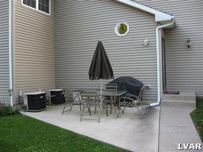 4435 Steuben Road Bethlehem, PA 18020 - Photo 4 of 30 2nd Floor Patgio