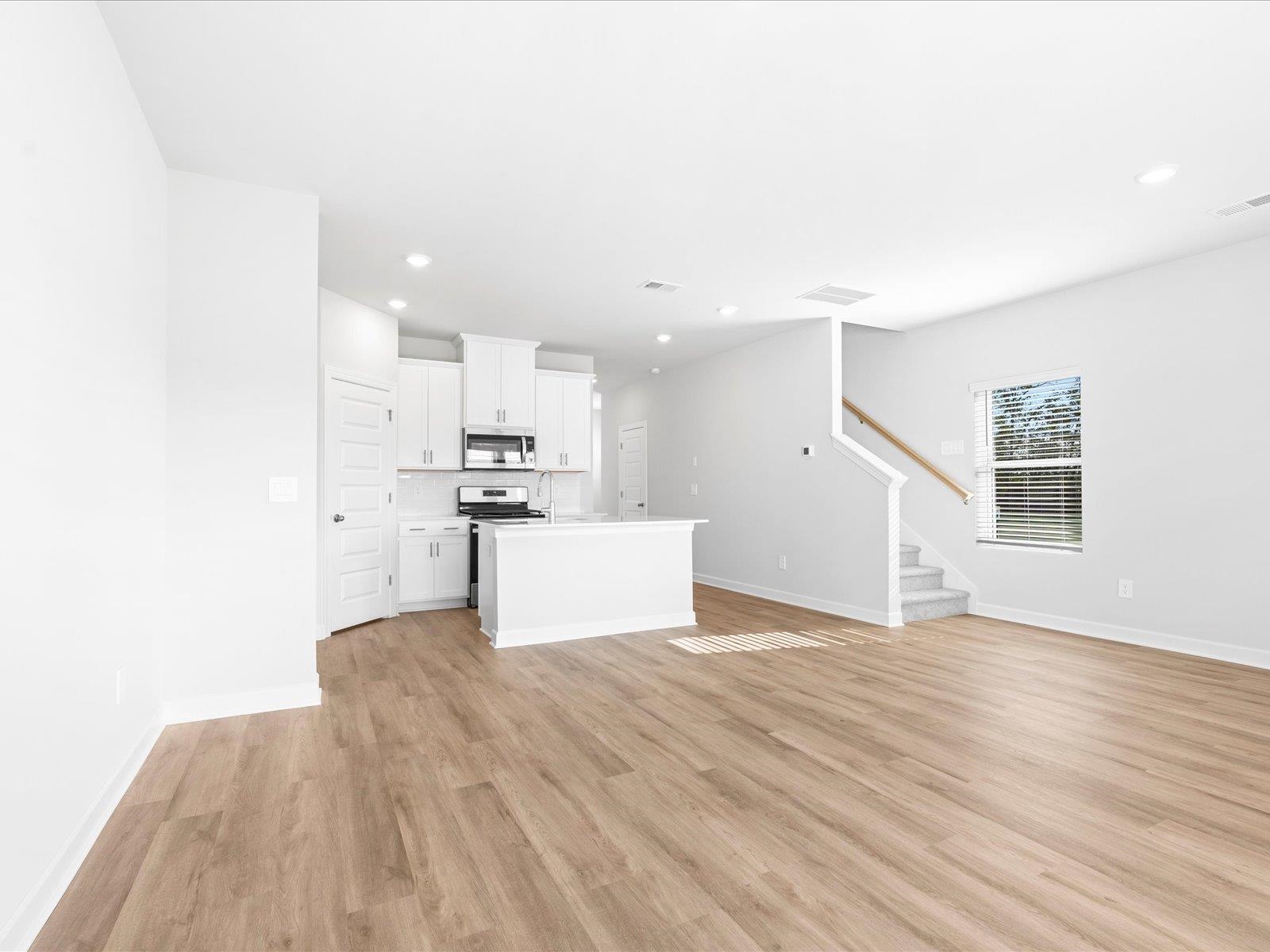 209 Cupid Court Greer, SC 29651 - Photo 4 of 26