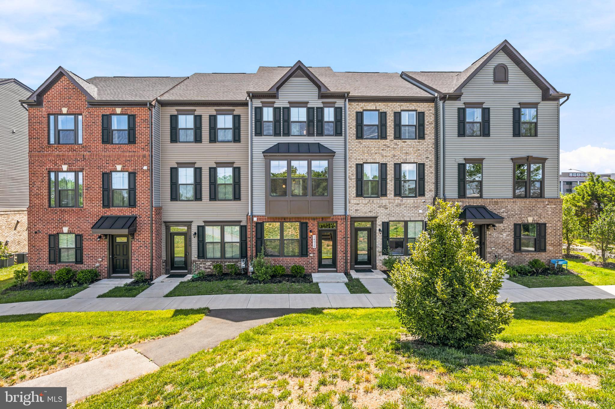 14016 Airfoil Road Herndon, VA 20171 - Photo 3 of 45