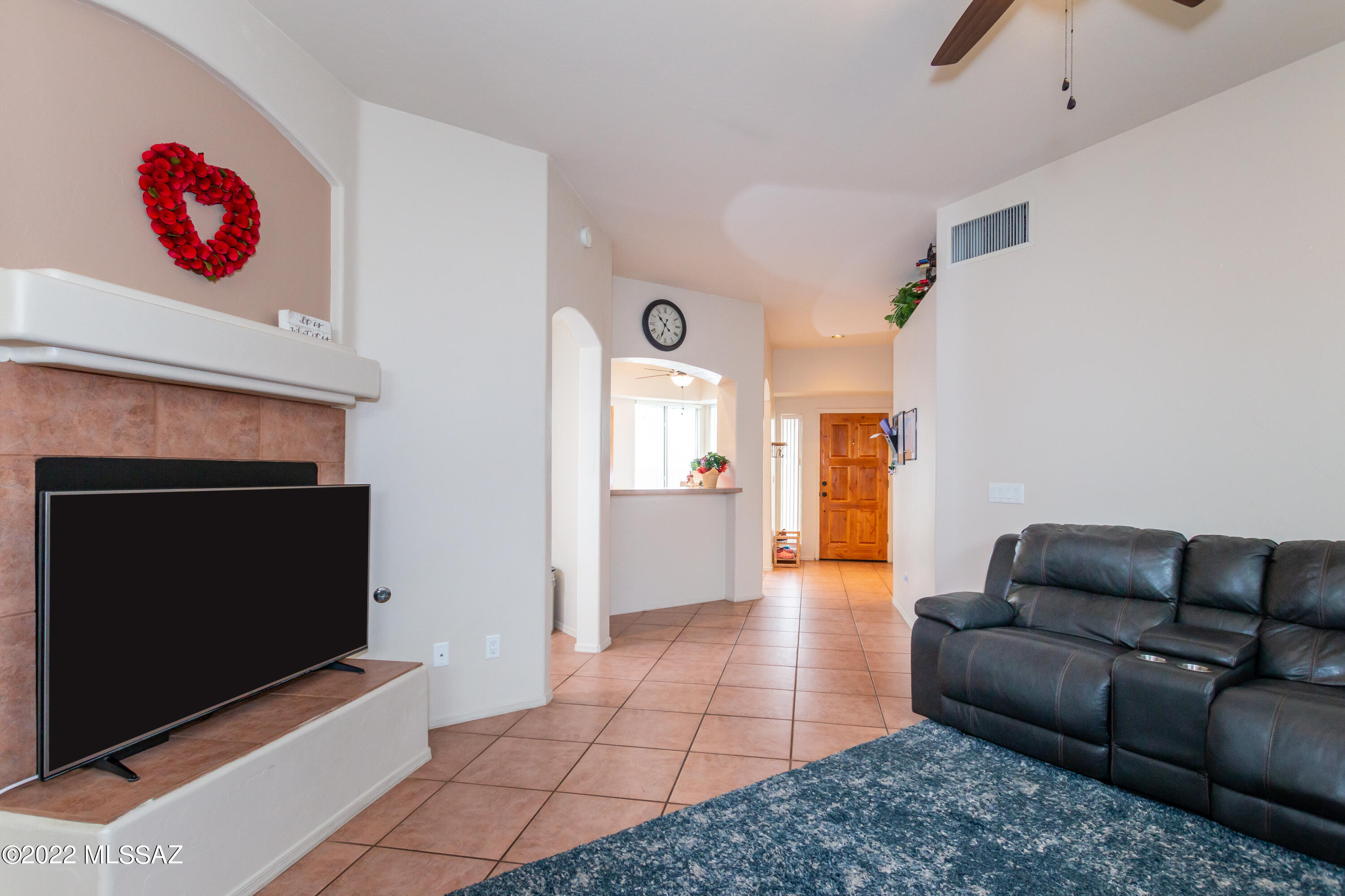 7496 West Sweet River Road Tucson, AZ 85743 - Photo 9 of 33
