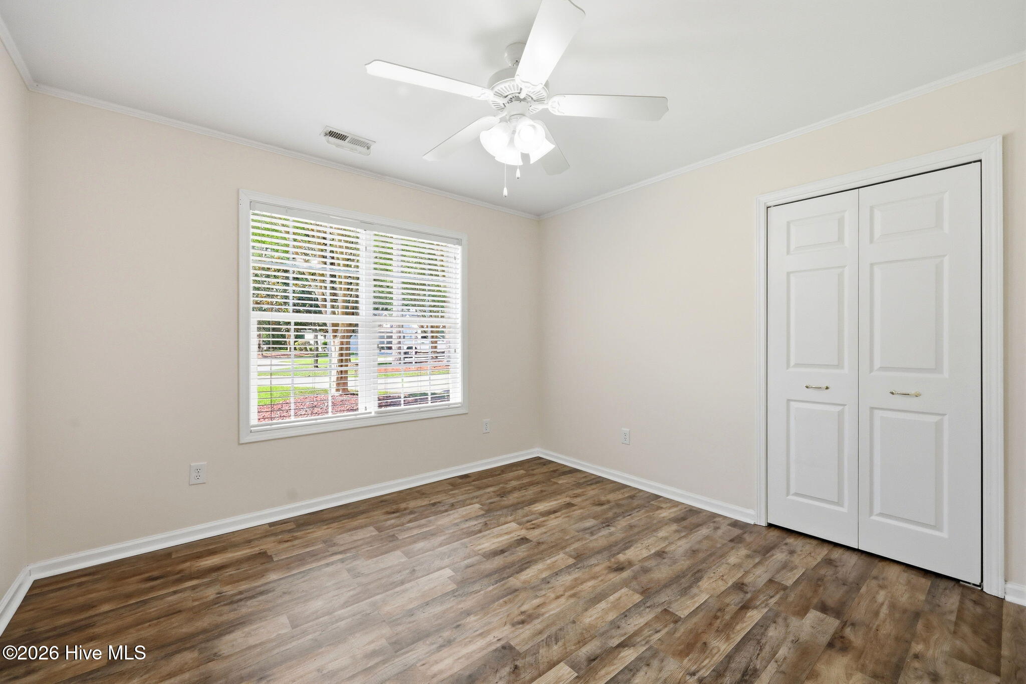 702 Hummingbird South Swansboro, NC 28584 - Photo 20 of 34 Guest bedroom