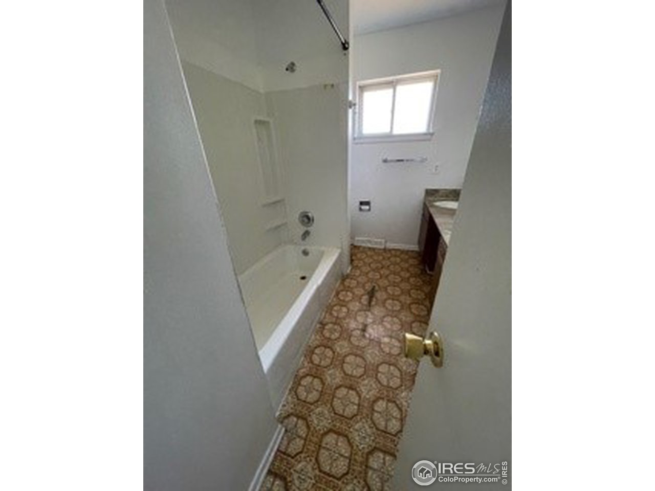 933 Timber Lane Fort Collins, CO 80521 - Photo 6 of 10 Gallery Image 6